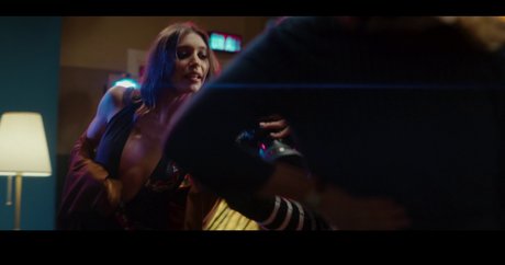 Amanda Campana modelo superior foto