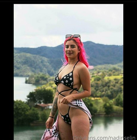 nadinselin actrice xxx collection