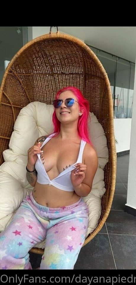 nadinselin actriz libre imagen