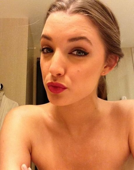 Alyssa Arce estrella agradable galerías