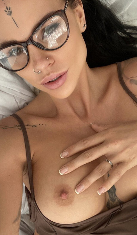 Crazycouple estrella caliente fotos