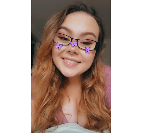 bratty britt420 modelo sexual imagen