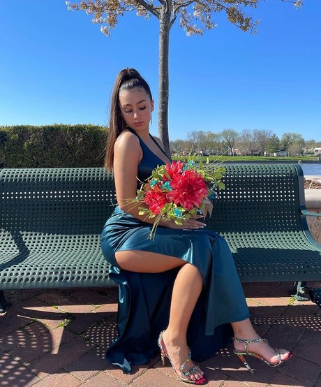 Baylee Adami estrella sexy foto