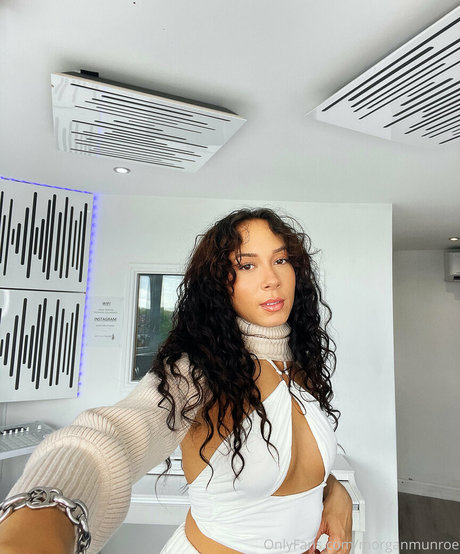morganmunroe mannequin image