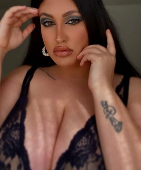 Alessia Barbarossa beau modèle galerie