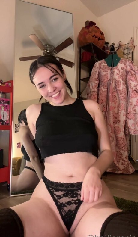 Hailie Rosie modèle hd img