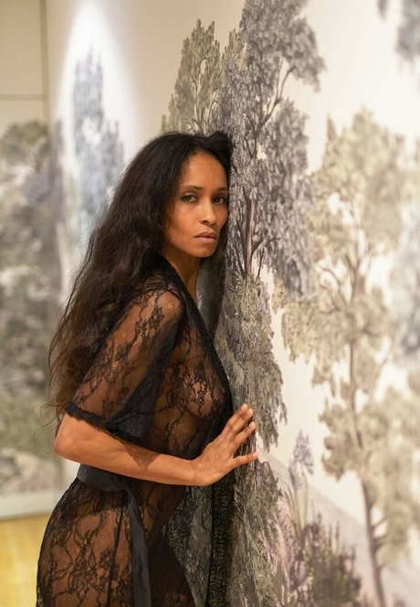 Adjouai jolie actrice img