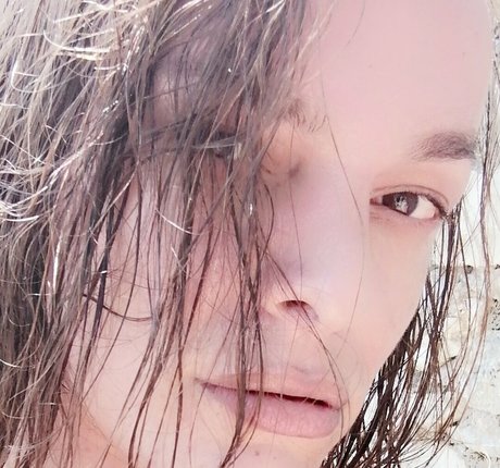 raissam93806993 modèle joli galeries