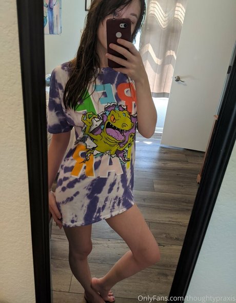 thoughtypraxis naked actress pic
