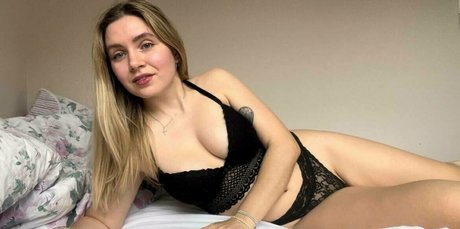 marry strawberry jolie actrice photo