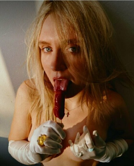 marry strawberry modelo atractivo imagen