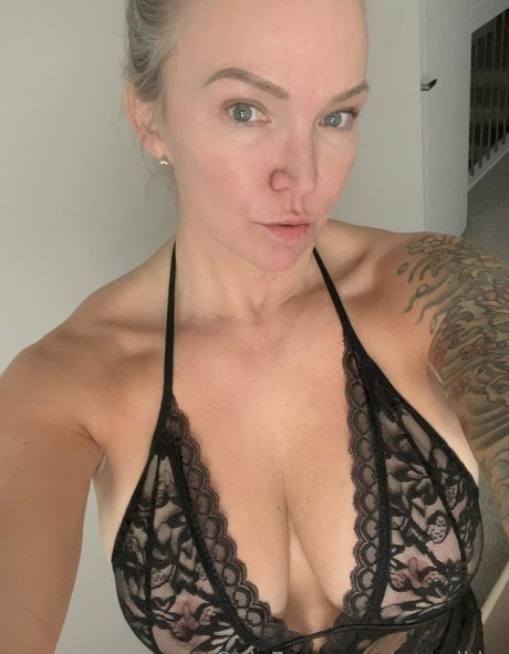 mserikka pornstar high quality pics