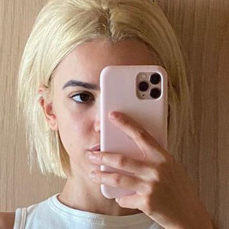 Manu Gavassi pornographic actress pictures