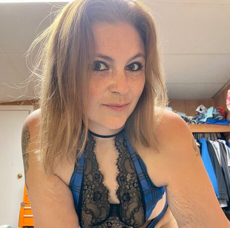 Luna Starburst hd pornstar picture