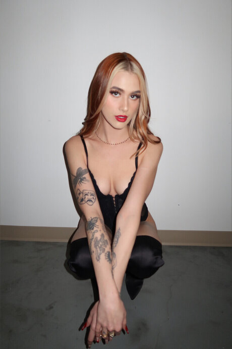 ame FREE xxx model picture