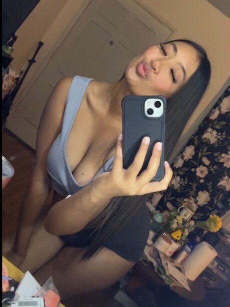 Onlyone star naked pic