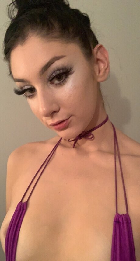 Alita hot model photo