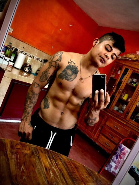 Jonathan Sanchez Hernandez star nice pic