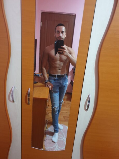 James Robert hot star photos