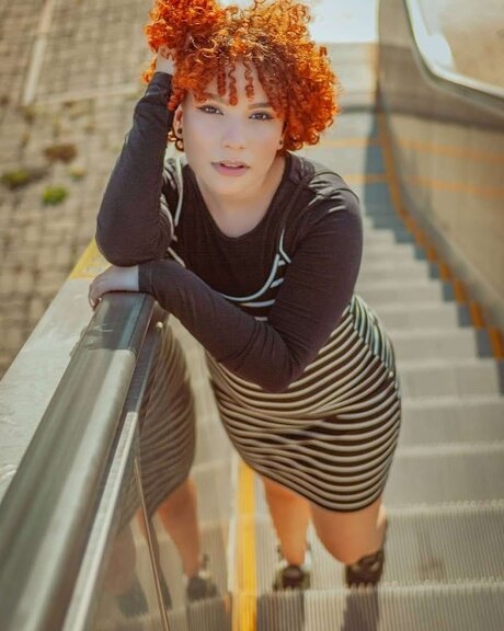 Dibsnina model sex photos