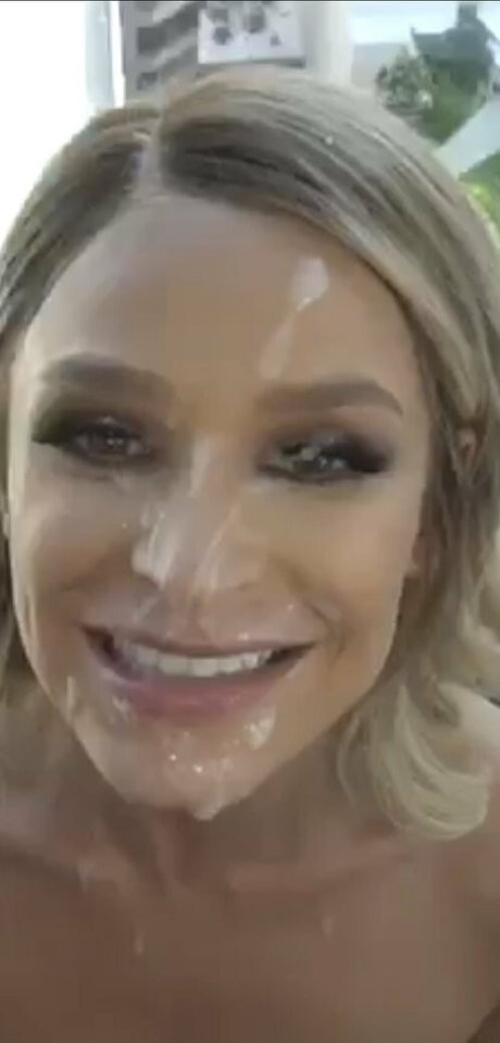 emmahixofficial modèle xxx des photos