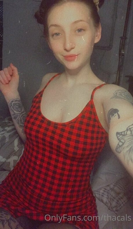 thacals actriz adulta galerías