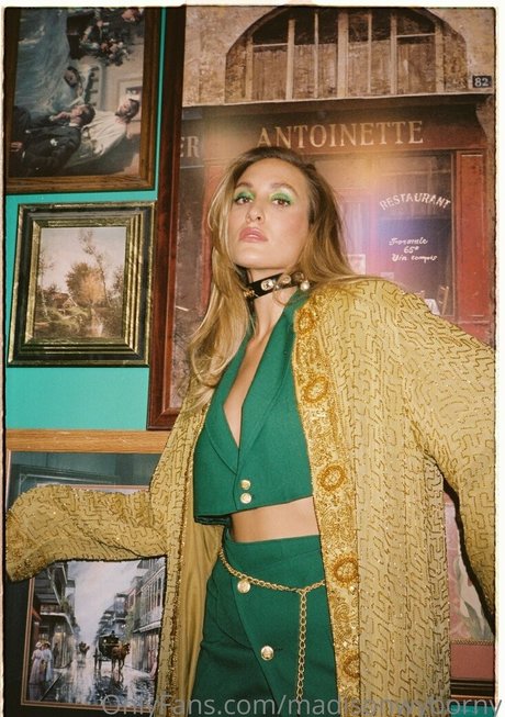 lucy love98 bonita estrella galerías