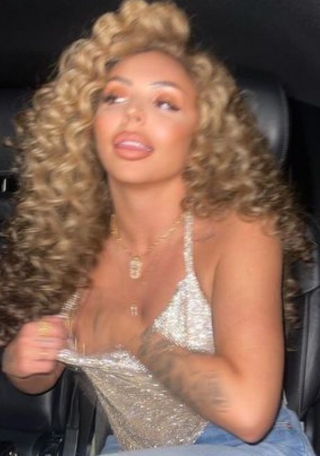 Jesy Nelson Miniatura