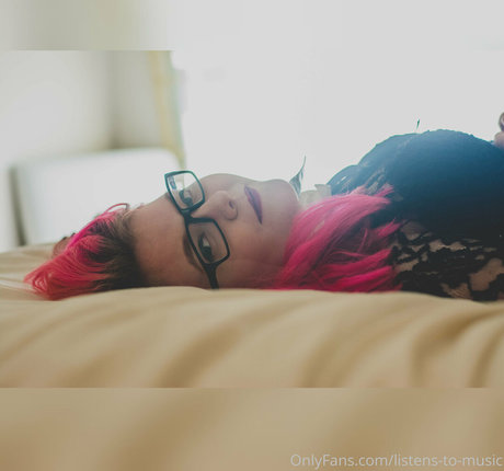 emopink69 estrella atractiva imagen