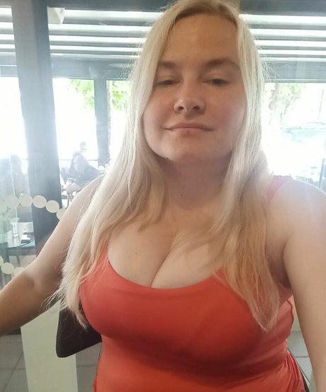 Dejana Savi actriz de arte galería