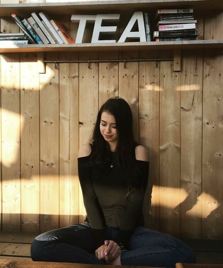 Amber Midthunder estrella imágenes