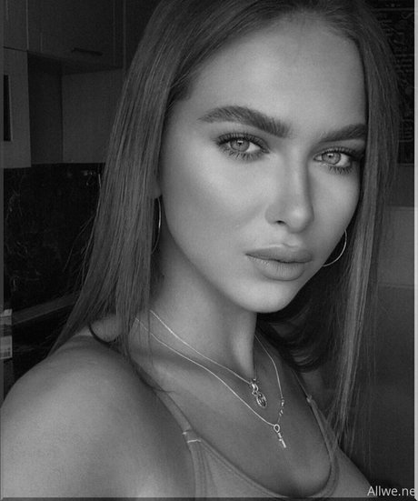 allwene free modelo sexy galería