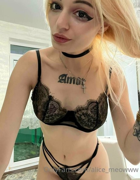 alice hot xxx actrice adulte photos