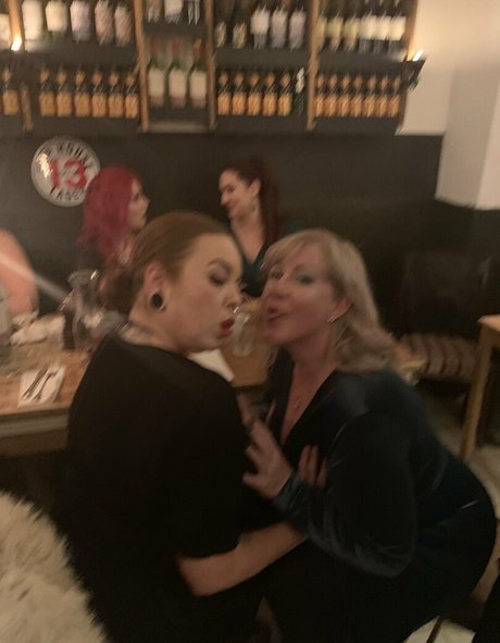 madam___caramel mejor actriz foto