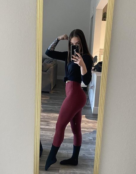 ravengoeswild estrella de alta calidad galerías