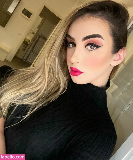 Elloah Guedes bonita modelo galerías