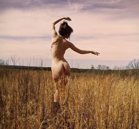 babytayebae étoile nue galerie