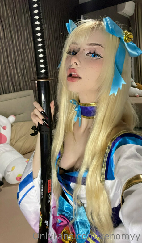 Xenomyy actriz sexual fotos