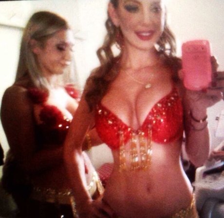 Isabel Madow actrice libre des photos