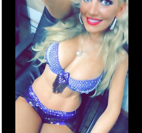 Isabel Madow nudes model photos