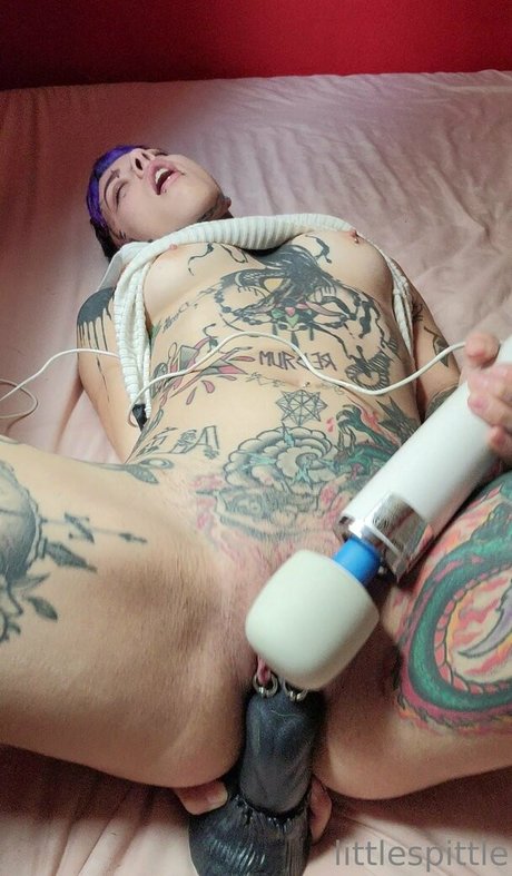 Little Spittle bonita modelo galerías