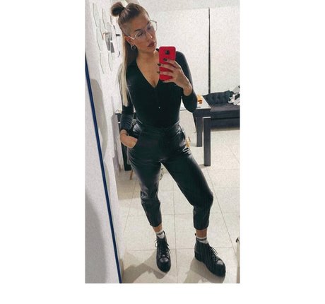 Lucila Villar estrella porno desnuda foto