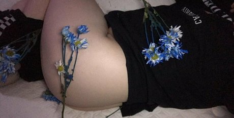 joey valentinee nudes actress images