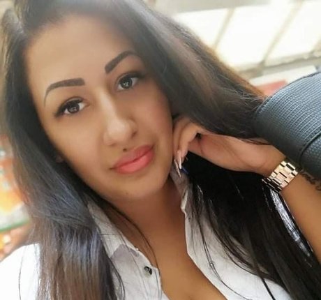 Csimbora Barbara pretty pornstar image