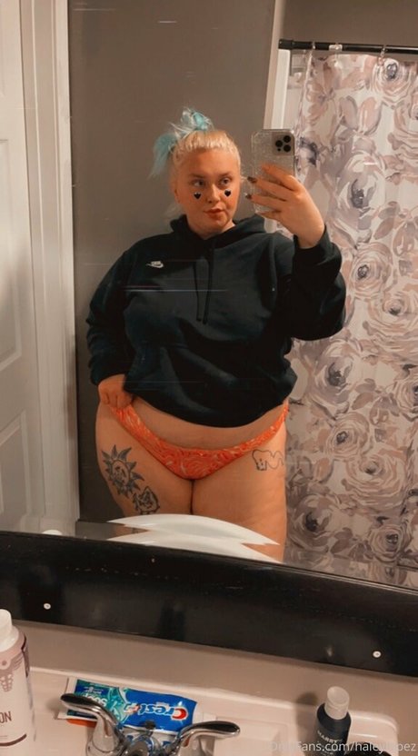 haleylopez sex model pic