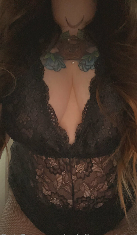 onlyflowersinhell star du porno parfaite des photos