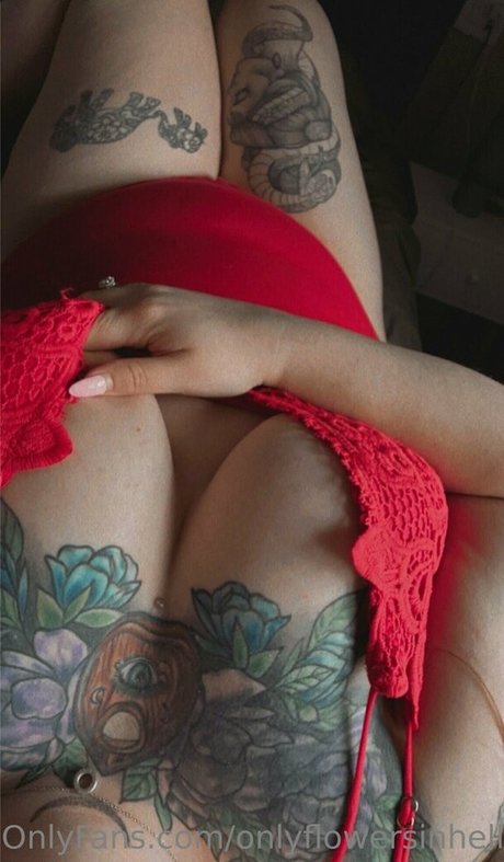 onlyflowersinhell estrella porno mejor foto