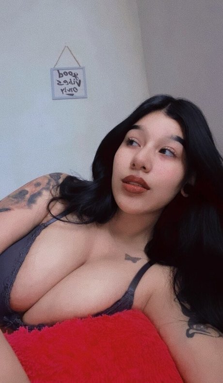 Fernanda V estrella perfecta foto