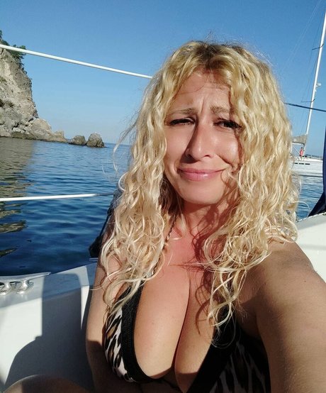 Sabina Di Iorio desnudos de estrellas porno galerías