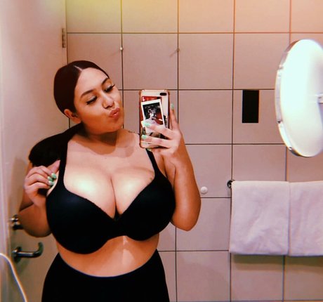 realroses actriz xxx archivo